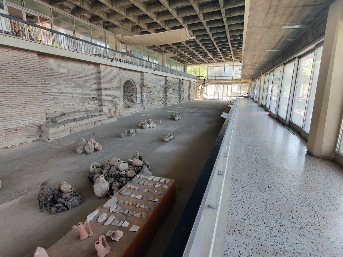 Edificiul Roman cu Mozaic