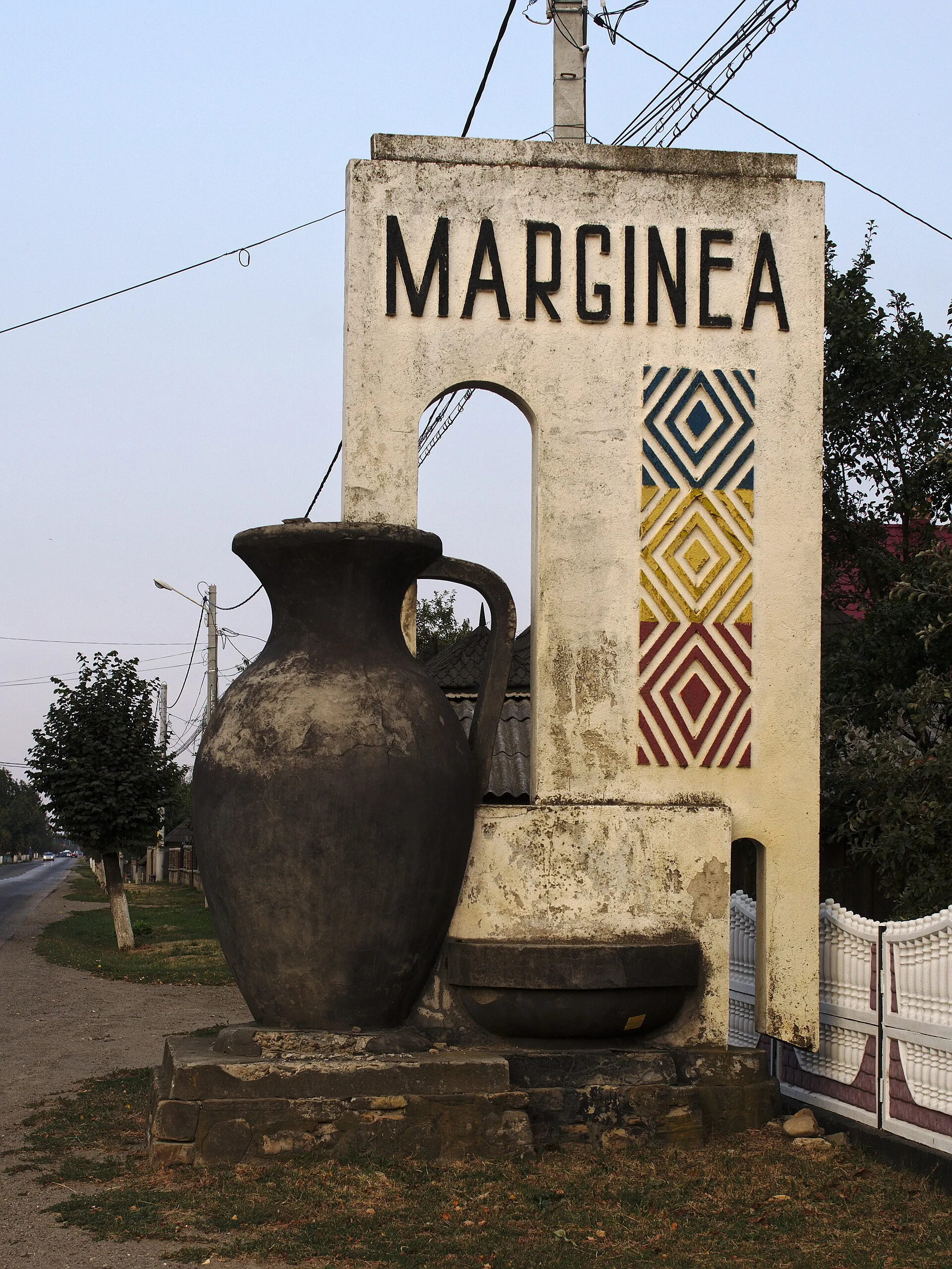 Marginea, Centre of Black Pottery