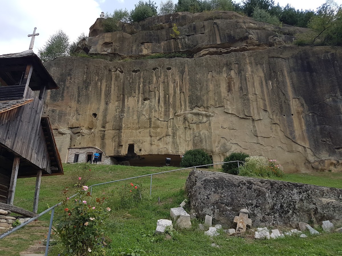 Manastirea Corbii de Piatra