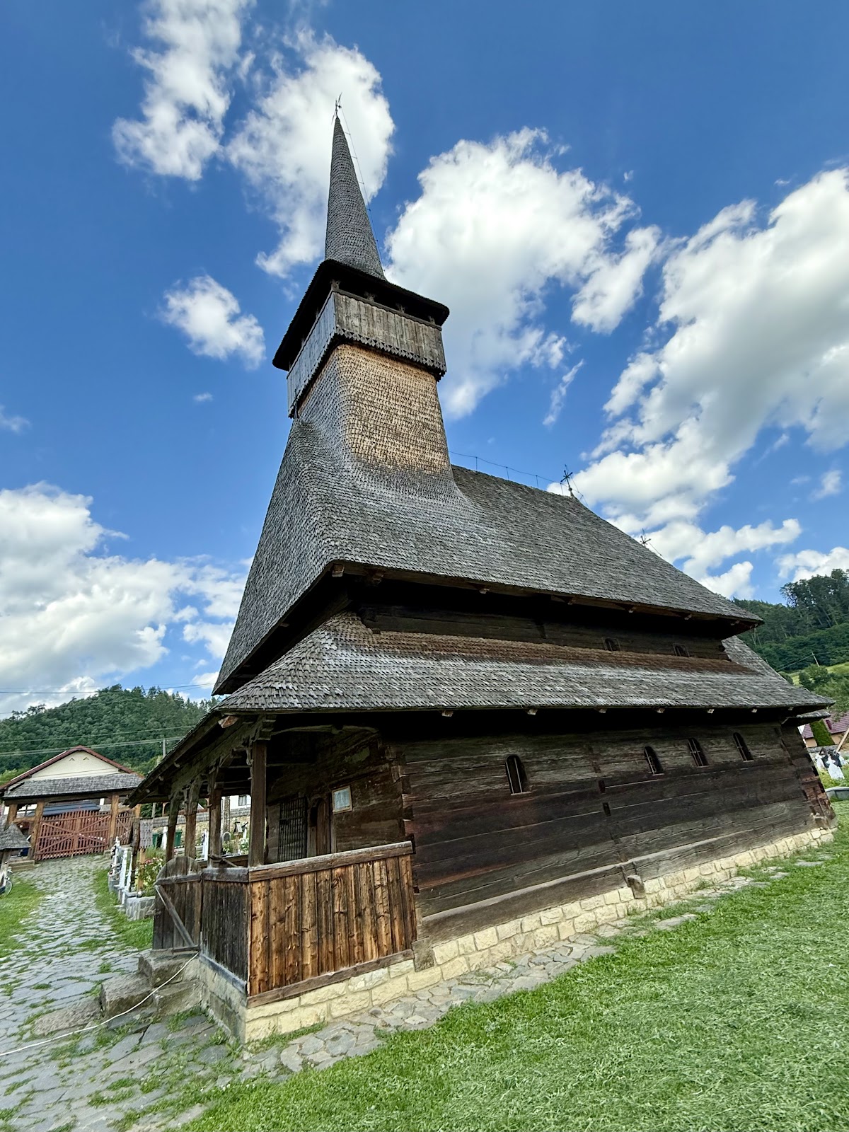 Biserica de lemn din Rozavlea