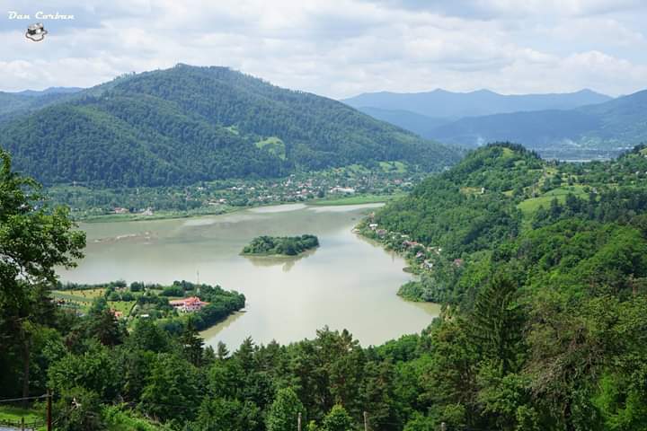 Lacul de acumulare Vaduri