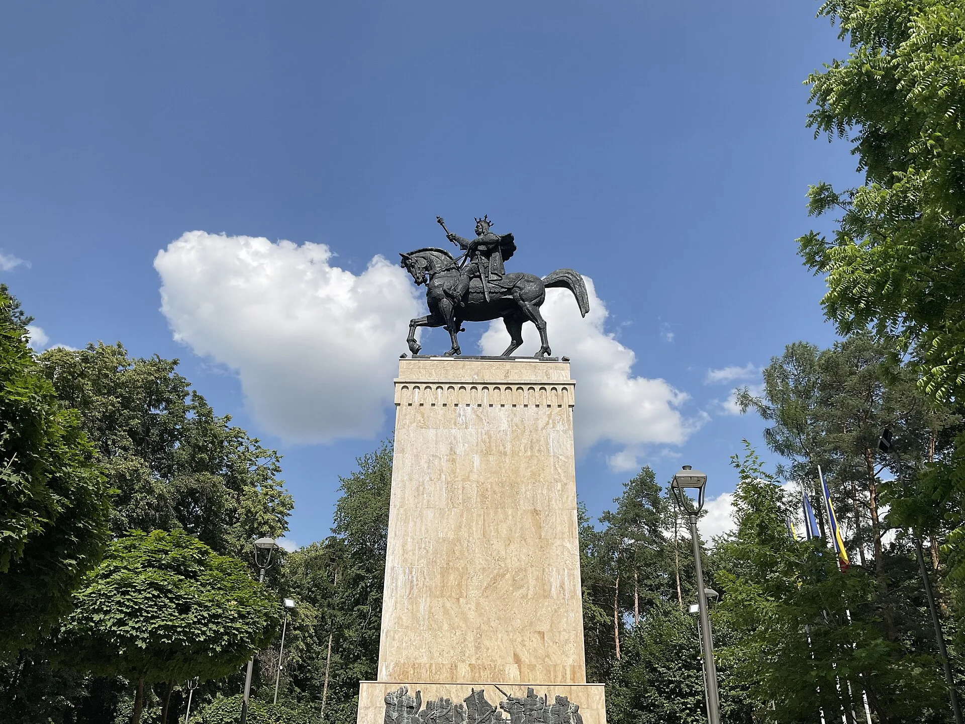 Equestrian Statue of Stephen the Great, Suceava