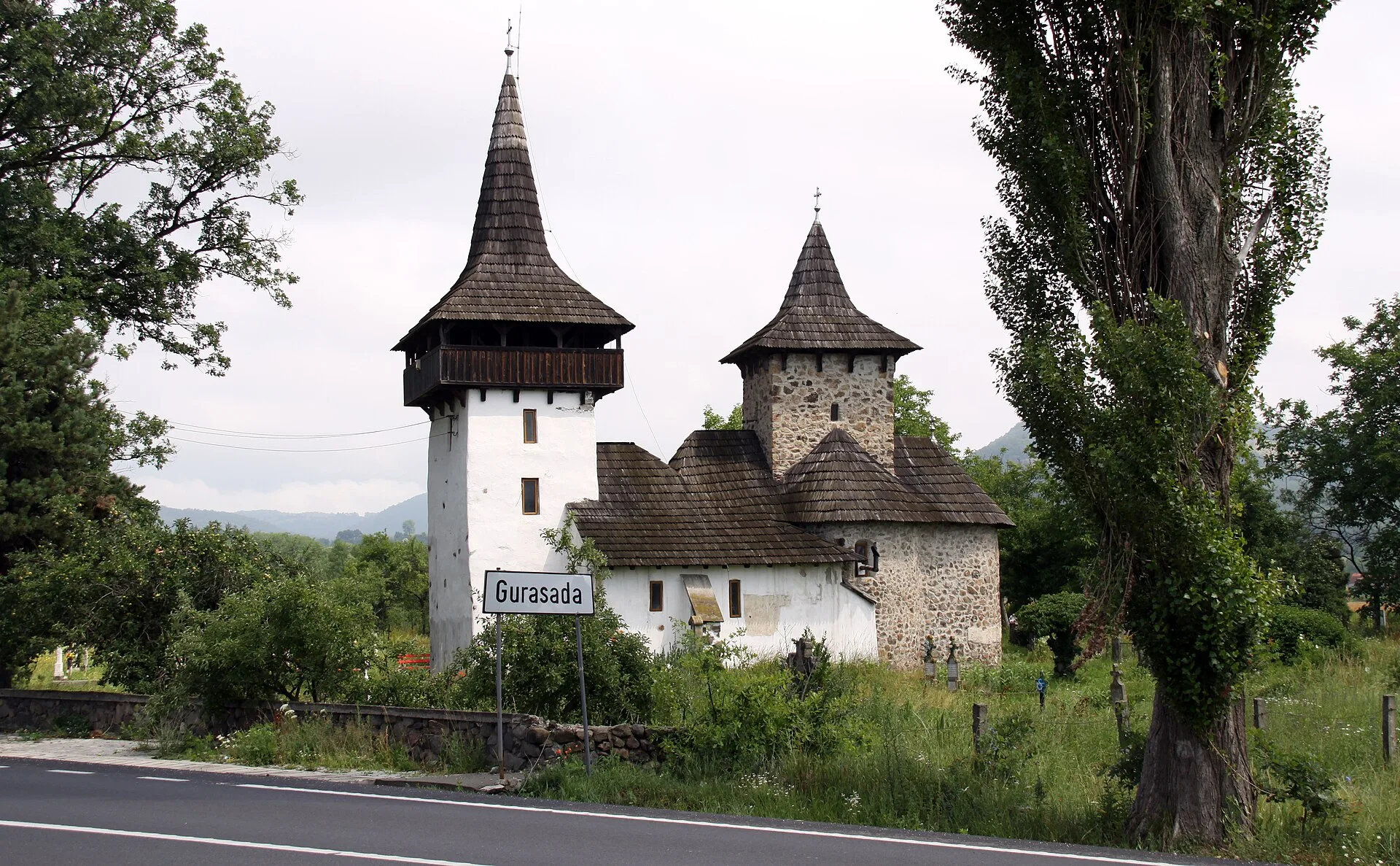 Church of Saint Michael the Archangel in Gurasada