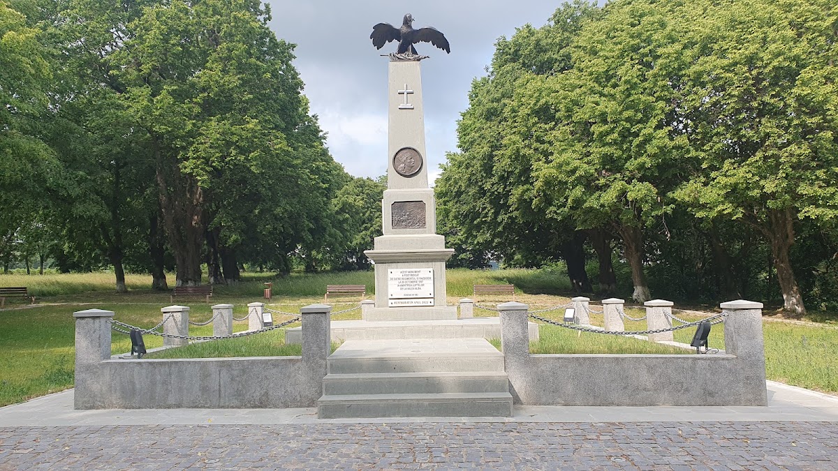 Războieni Heroes' Monument