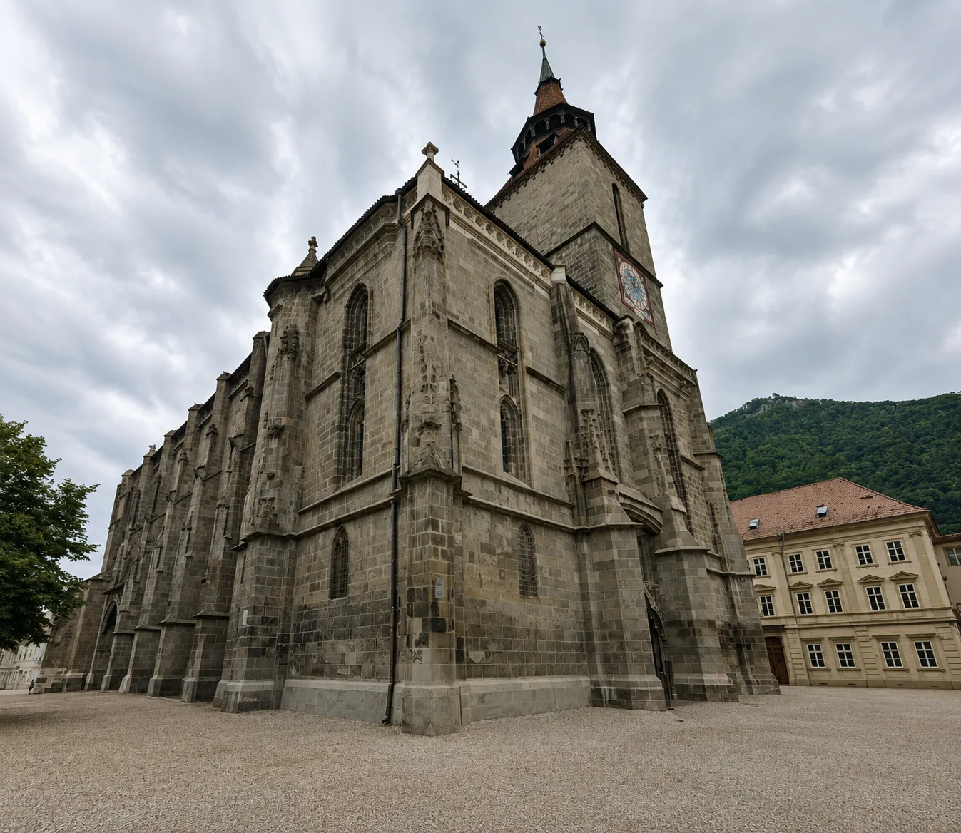 Biserica Neagră — 3