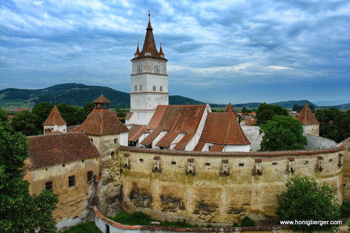 Biserica Fortificata Hărman