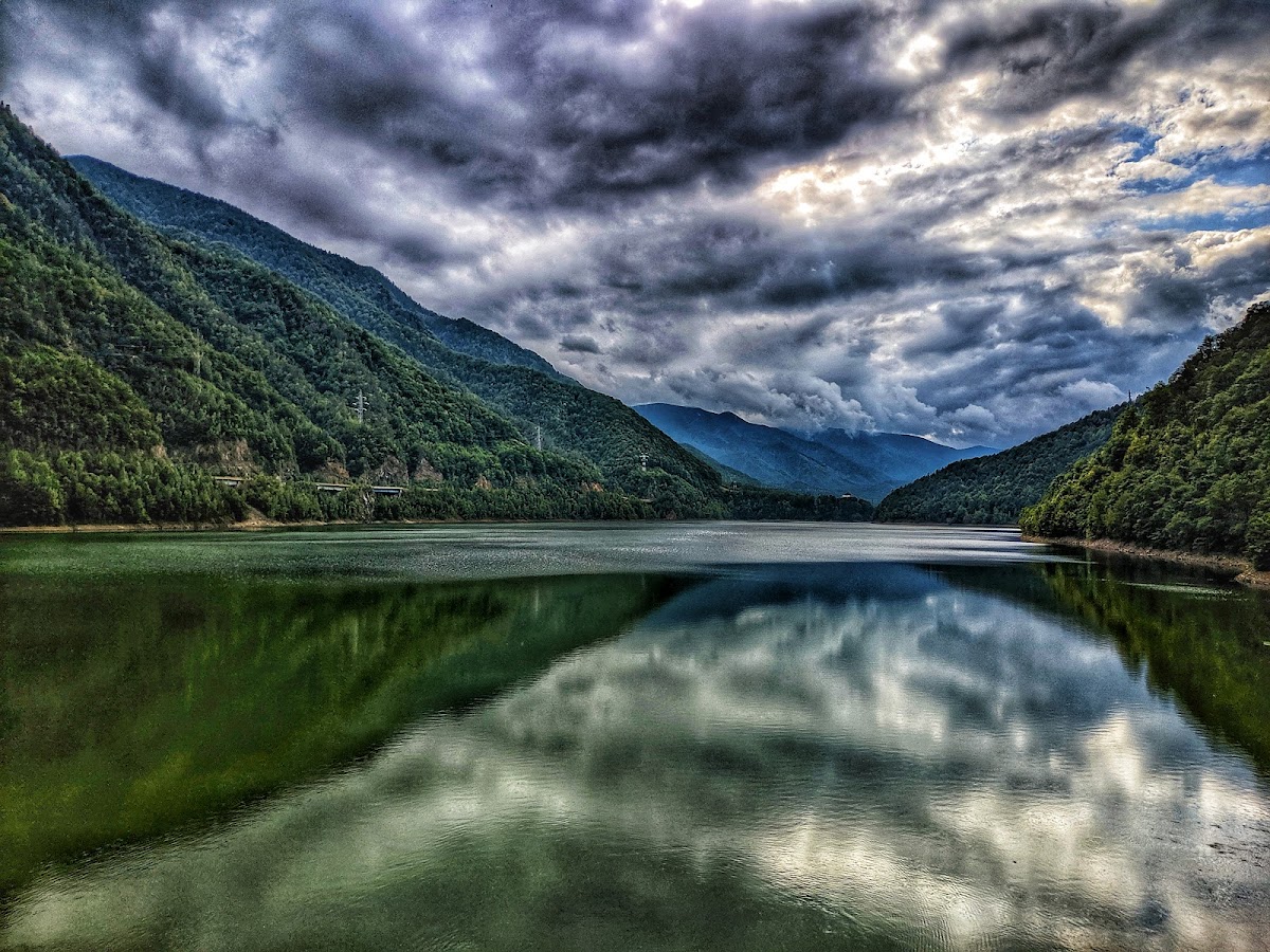 Lacul de acumulare Brădișor