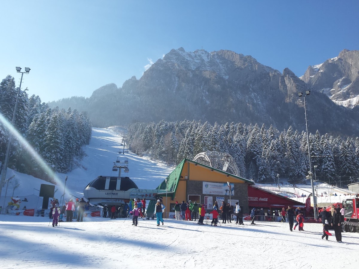 Kalinderu Ski Slopes, Bușteni