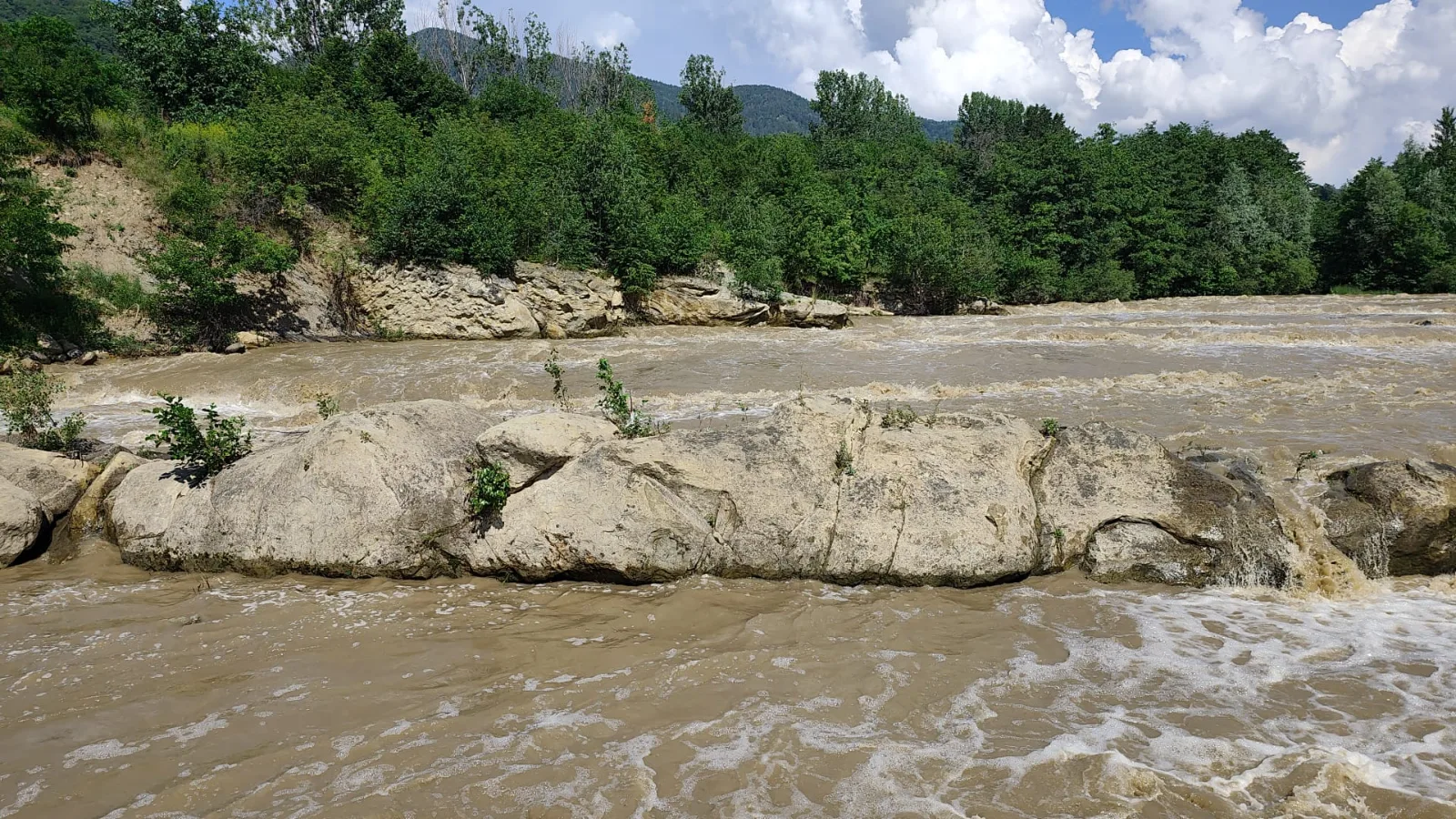 Râul Buzău – Traseul de Rafting Nehoiașu–Valea Lupului — 2